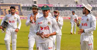 মুশফিকের শততম টেস্টে ২১৭ রানে জিতলো বাংলাদেশ